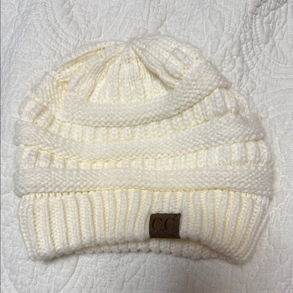 C.C Women’s Cream Knit Beanie